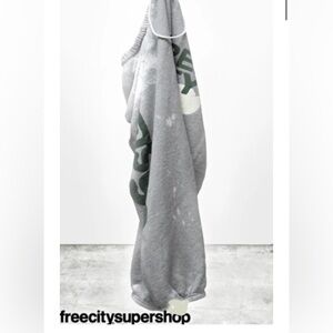 NWT FreeCity Bleachout Sweats